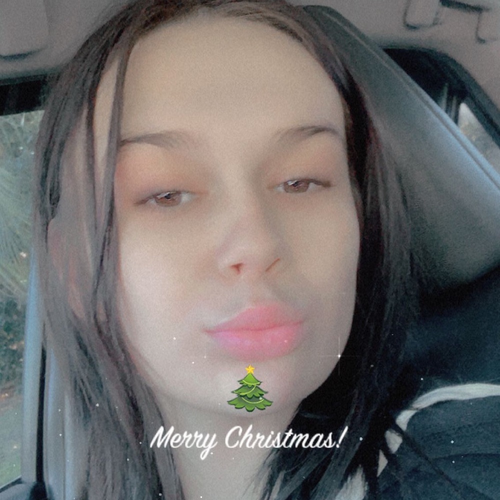 Meet your Posher, Skylar